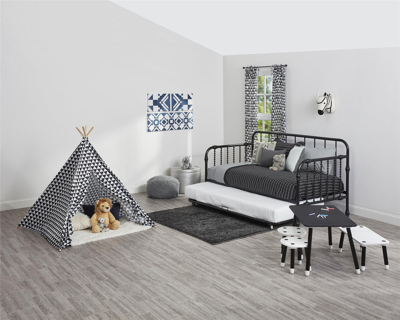 Little Seeds Monarch Hill Wren Metal Daybed with Trundle - Black - Twin