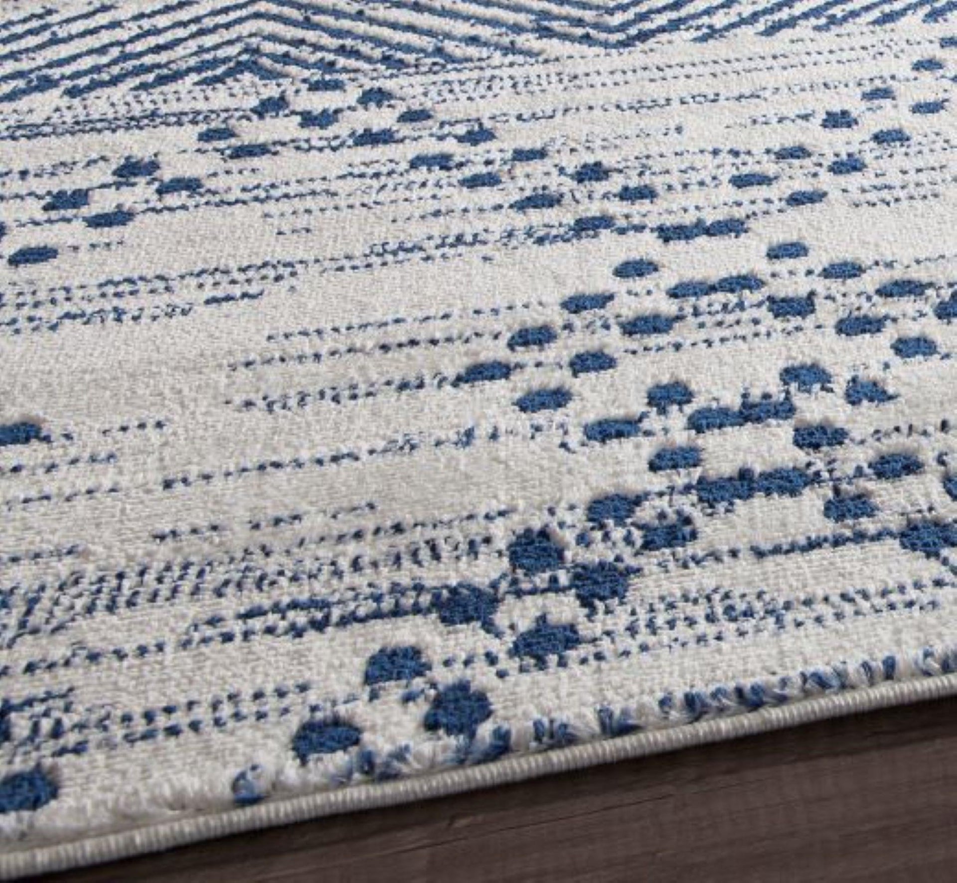 Little Seeds Serenity Vintage Rug Ivory  5 x 7 - Ivory