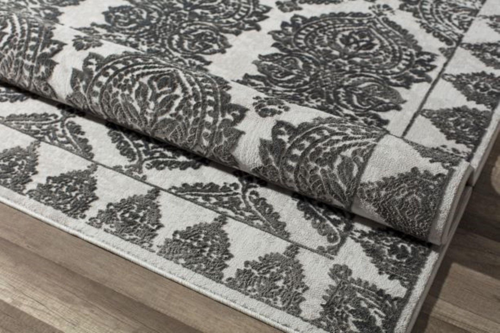 Little Seeds Magnolia Paisley Rug Charcoal 5 x 7 - Charcoal