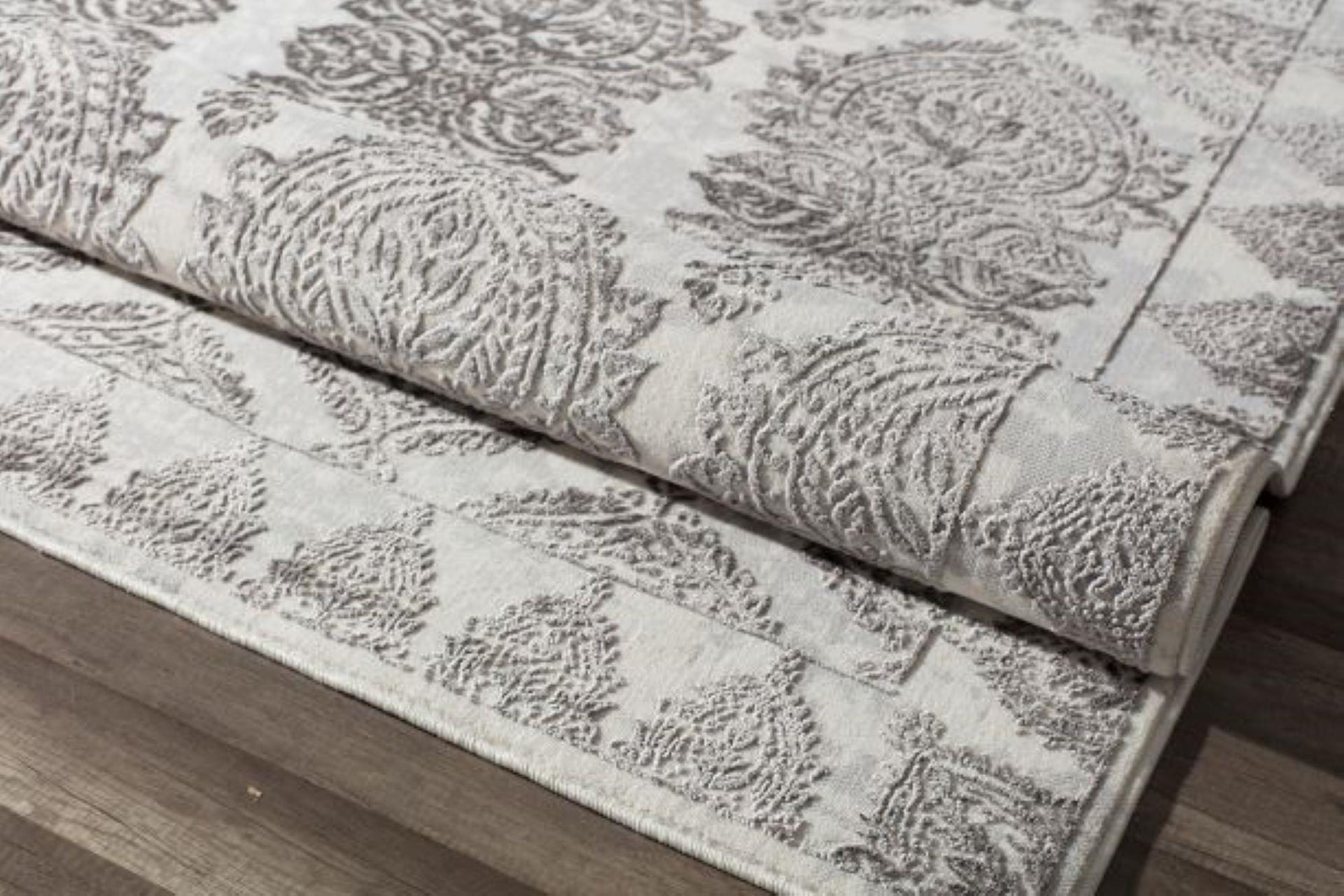 Little Seeds Magnolia Paisley Rug White8 x 10 - White